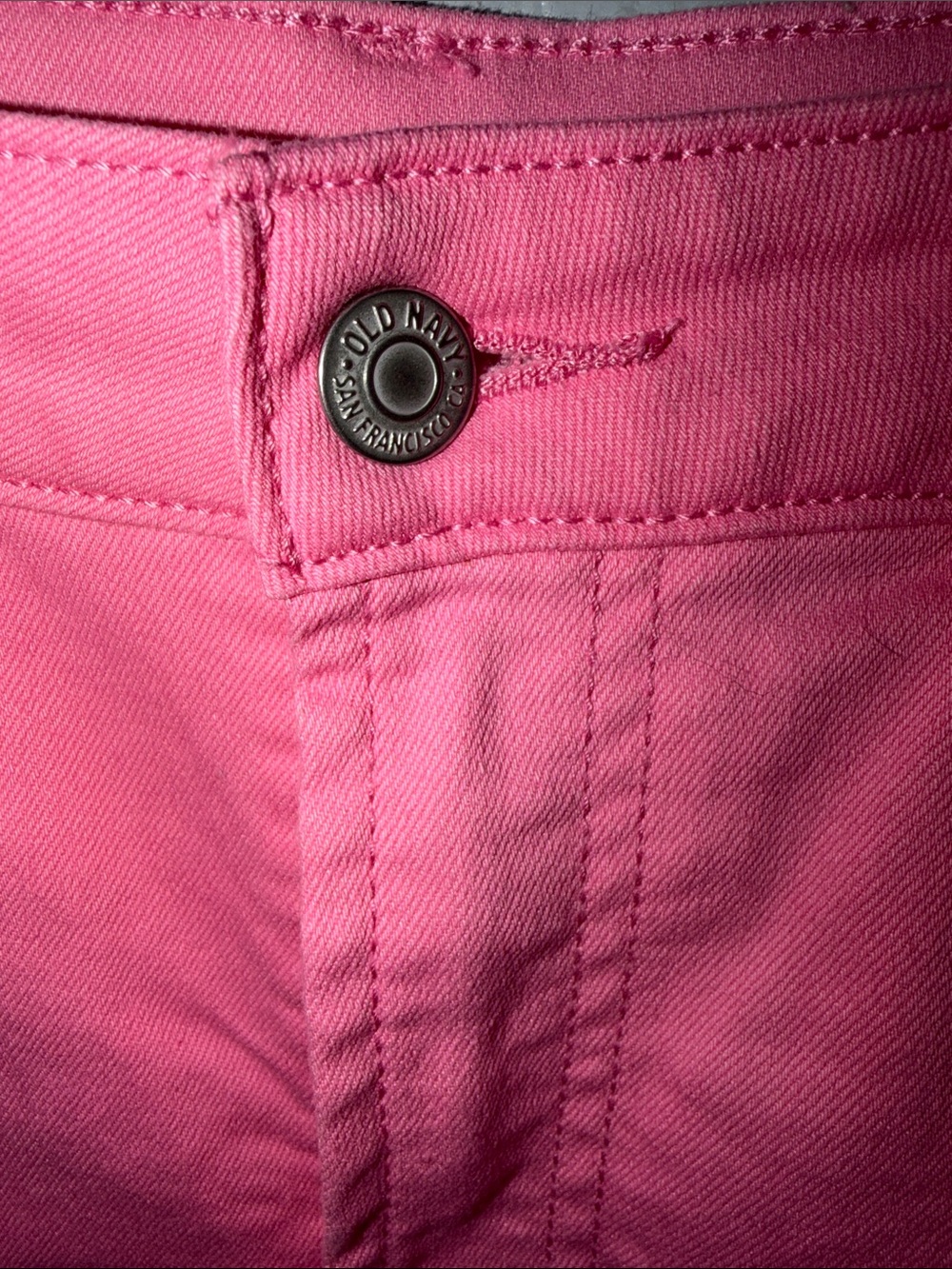 Old Navy Wow High Waisted Women's Pink Casual Stretch Denim Shorts - Picture 3 of 5